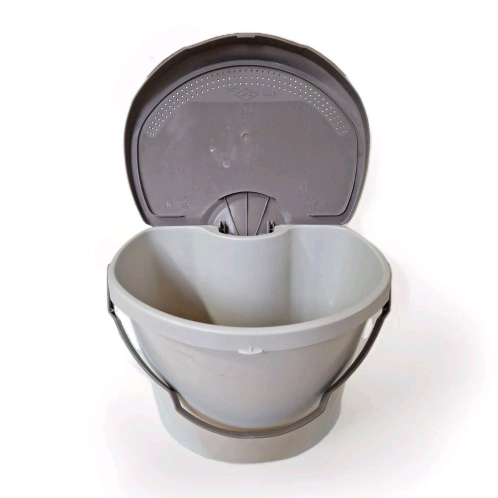 IPL LUUP GRUVVY SERIES 7L COUNTERTOP OR UNDER-SINK FOOD WASTE BIN.